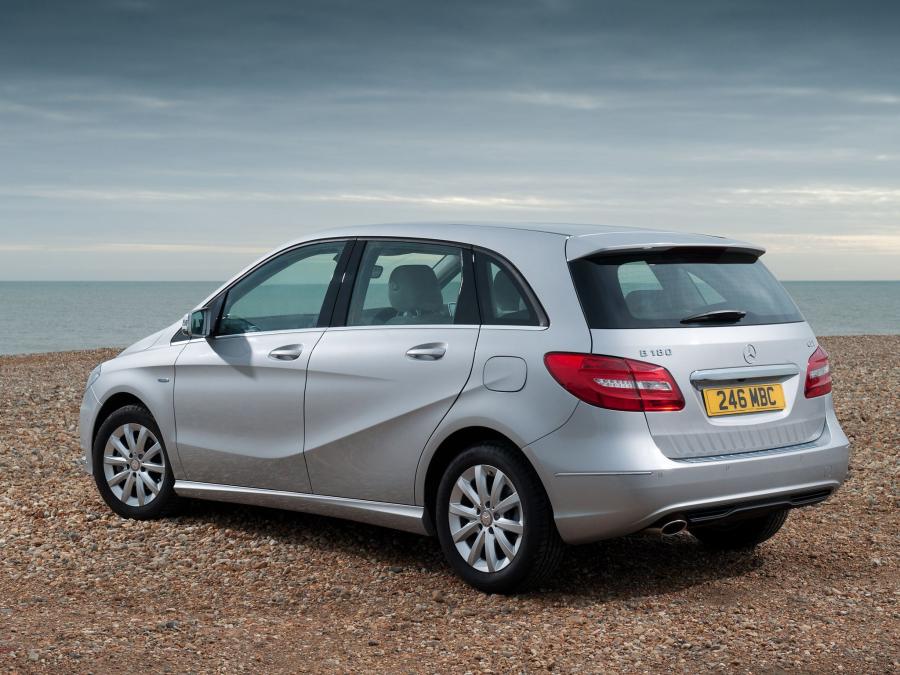  Mercedes-Benz B180 CDI BlueEFFICIENCY 2012 года  (UK) (фото 7 из 14)